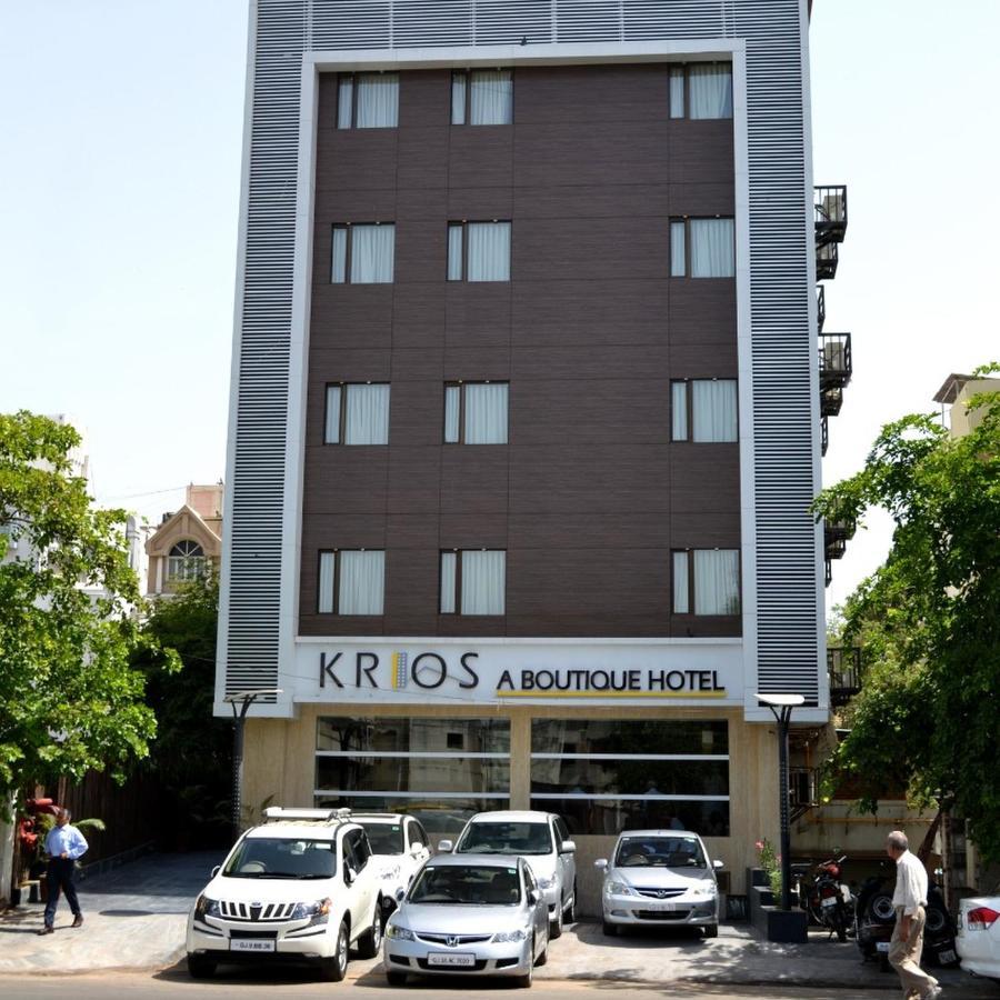 Krios Hotel - Near Sg Highway, Ahmedabad Buitenkant foto